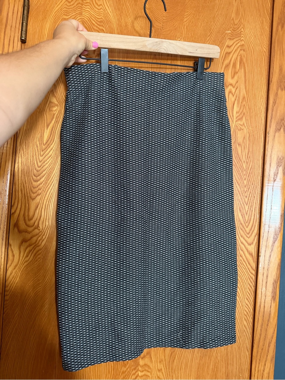 LOFT Black & White Patterned Pencil Skirt